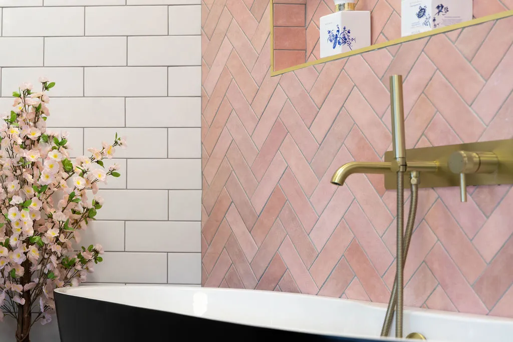 Transform Your Space with Stunning Bathroom Tiles